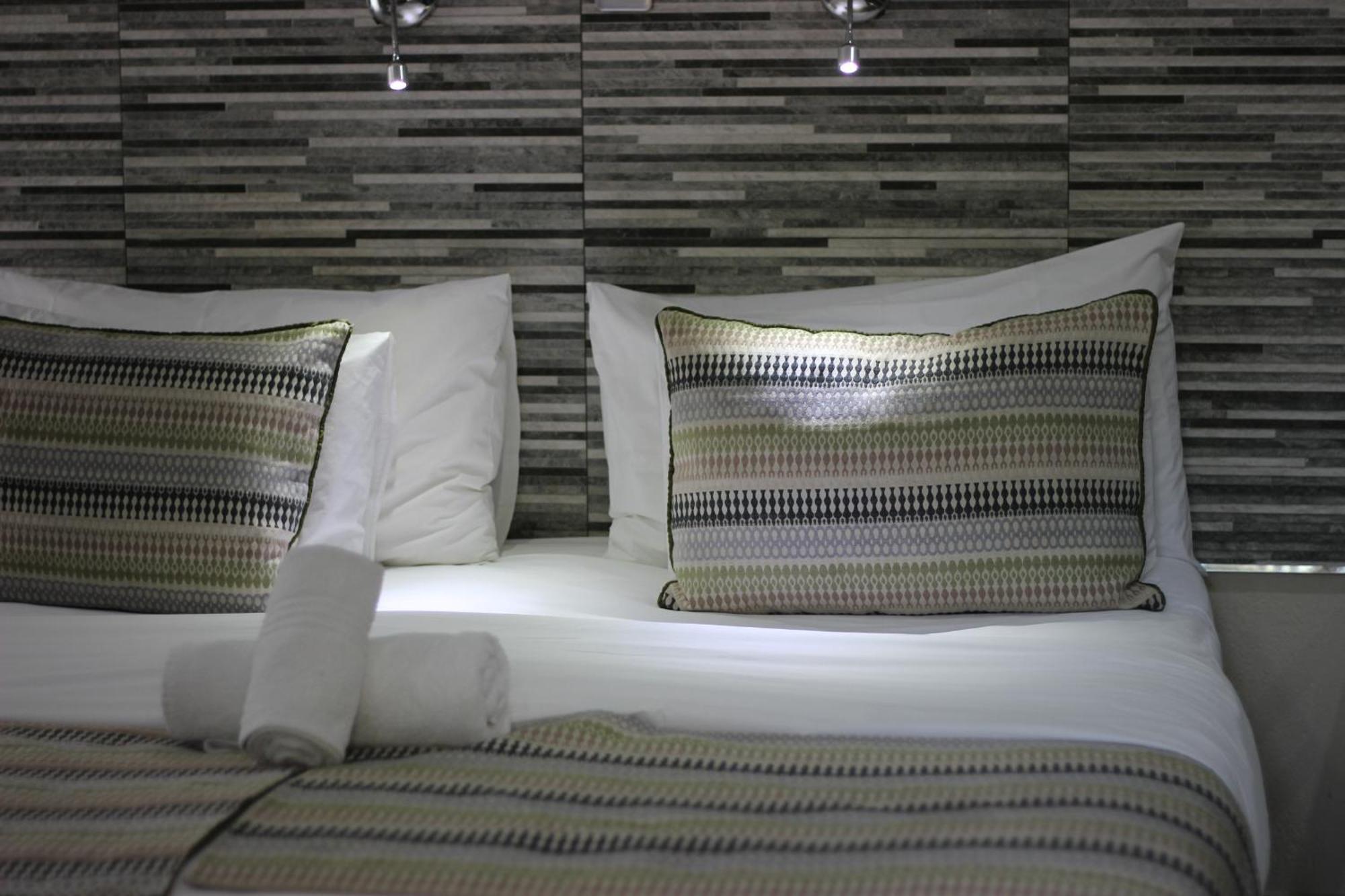 อีโคลักซ์ บูทิก โฮเต็ล แอนด์ สปา Hotel โคมาติพอร์ต ภายนอก รูปภาพ
